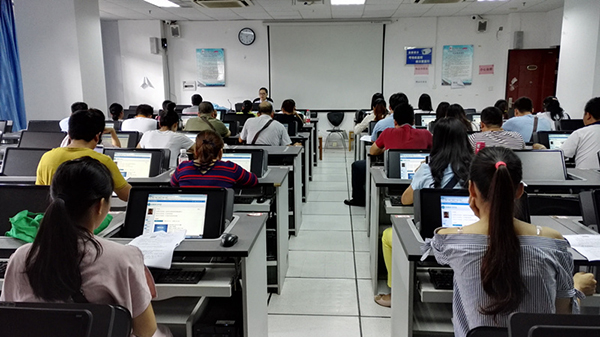 廣西廣播電視大學奧鵬遠程教育學習中心舉行2016秋季新生開學典禮