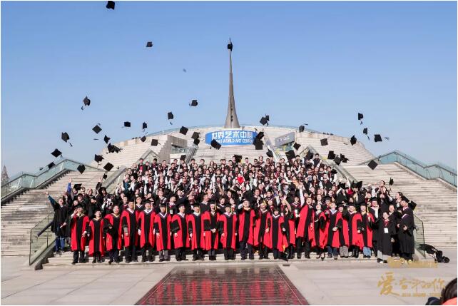 前所未有！奧鵬教育誠邀15所高校院長為畢業(yè)生撥穗正冠！