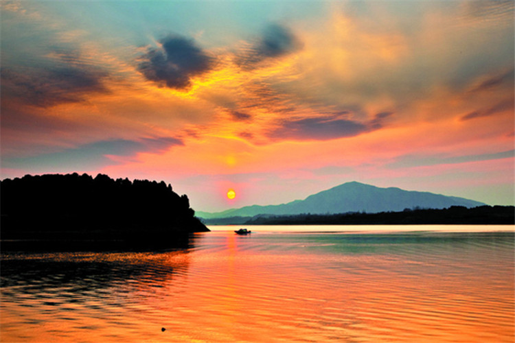 蚌埠學(xué)歷提升要多少費(fèi)用？