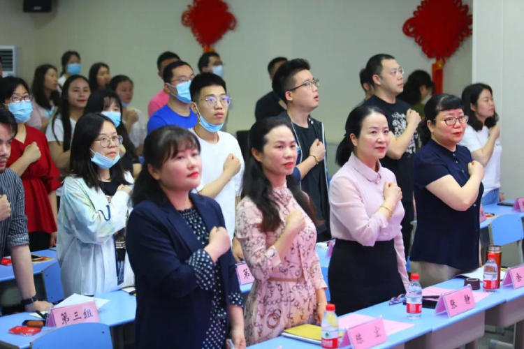 紀(jì)實| 擔(dān)當(dāng)時代重任，成就出彩人生