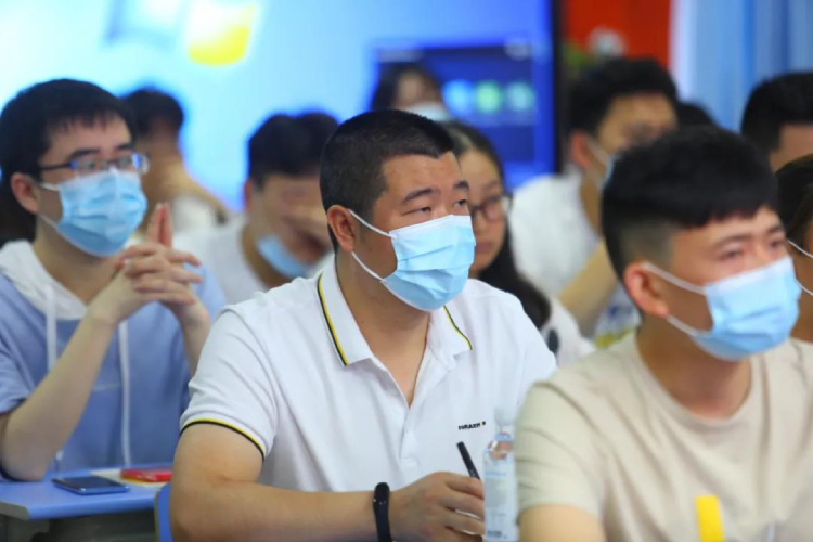 紀(jì)實| 擔(dān)當(dāng)時代重任，成就出彩人生